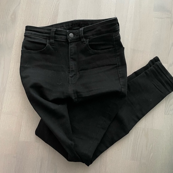 American Eagle Basic Denim High Rise Jet Black "Jegging"Jeans - Picture 2 of 5